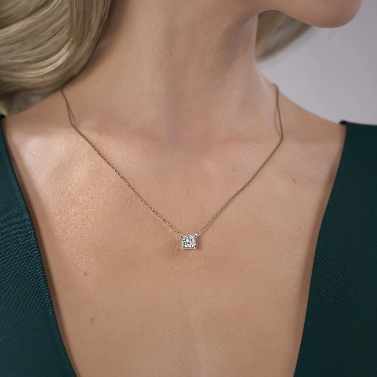 Pristelle 1ct Princess Diamond Necklace Classic Solitaire