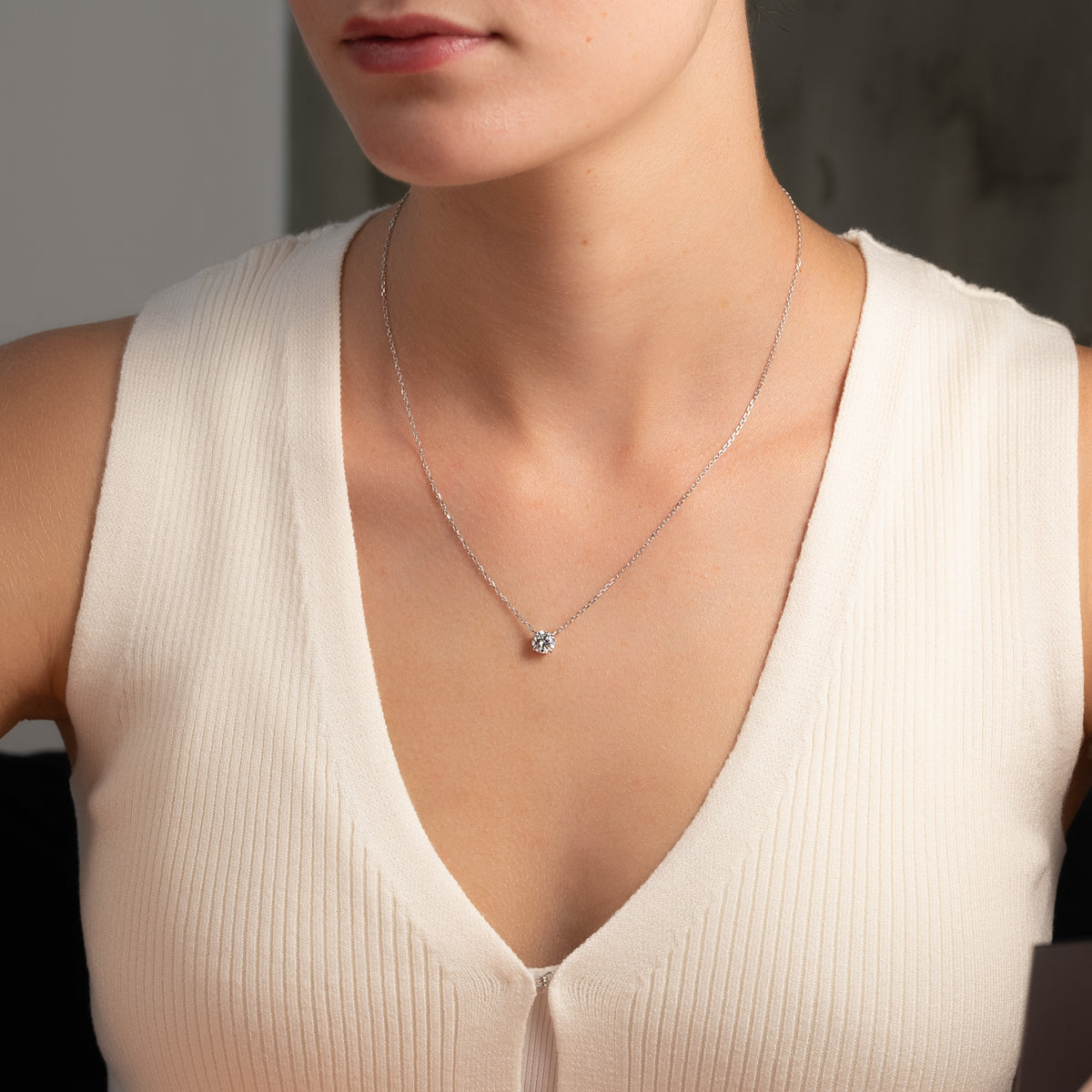 Aurelia 1ct Round Diamond Necklace Classic Solitaire