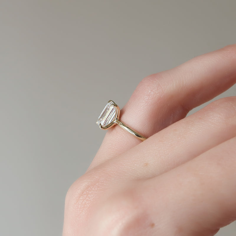 Aurex 1ct Emerald Cut Diamond Ring Classic Solitaire